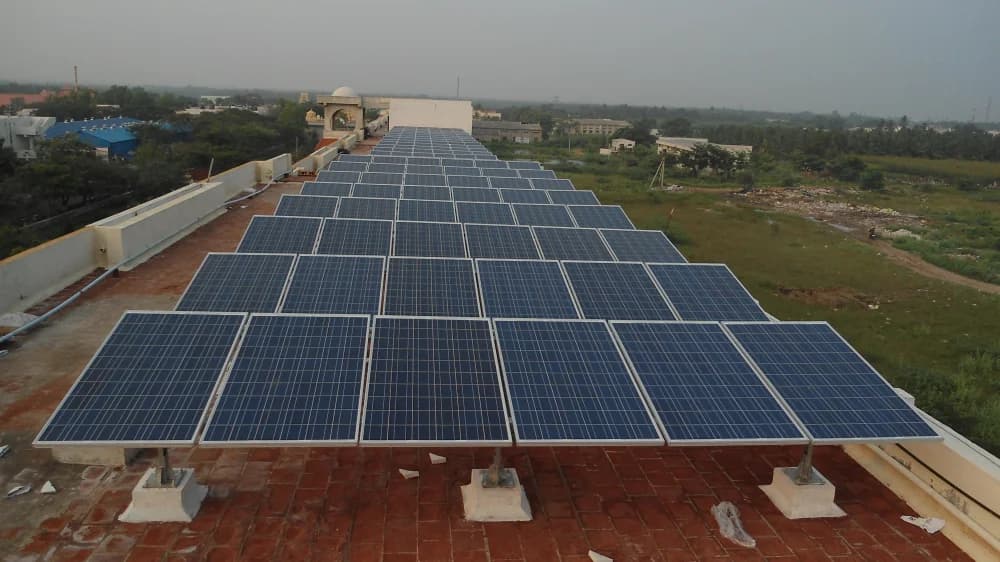 High-efficiency Tier 1 solar modules with weather-hardened DC wiring, conduits and surge protection